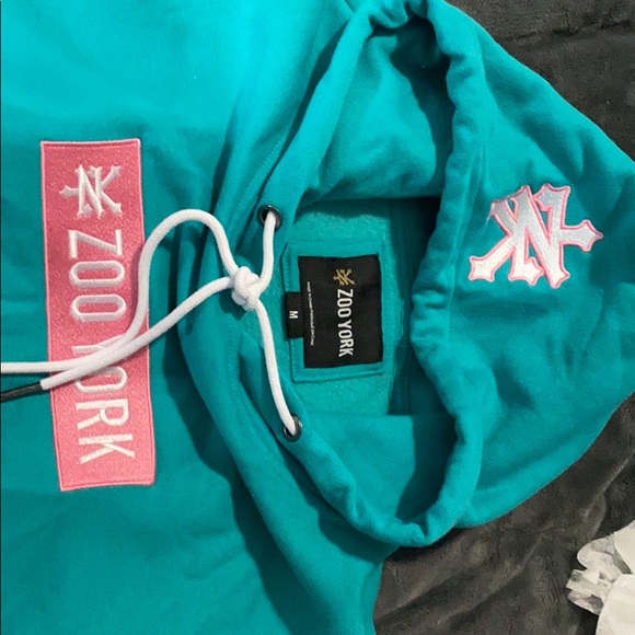 Hoody - Picture 2 of 2